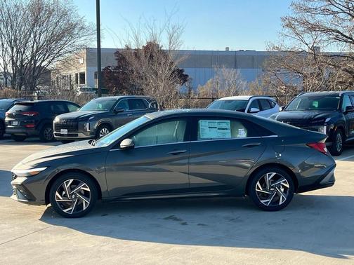 2026 Hyundai ELANTRA HEV Limited