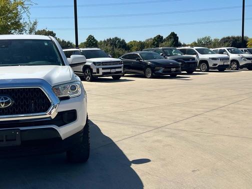 2020 Toyota Tacoma SR