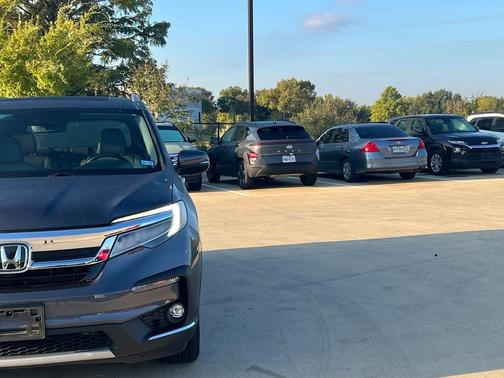 2020 Honda Pilot Touring 8-Passenger