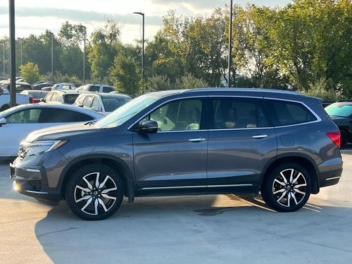 2020 Honda Pilot Touring 8-Passenger