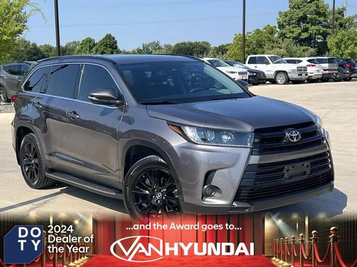 2019 Toyota Highlander SE