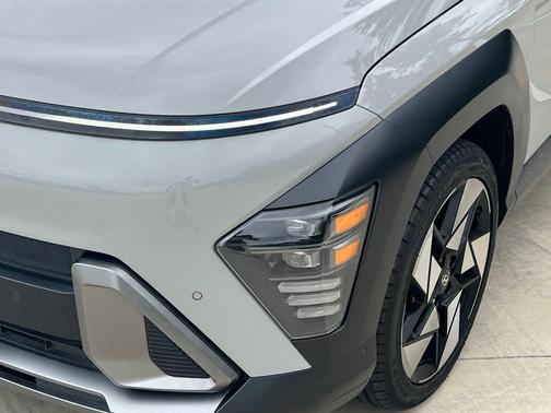 Cyber Gray Metallic 2024 Hyundai KONA Limited