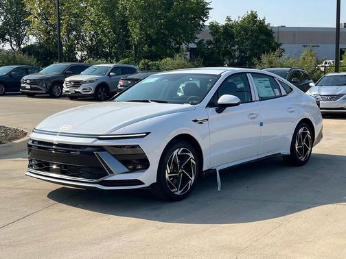 2026 Hyundai SONATA SEL