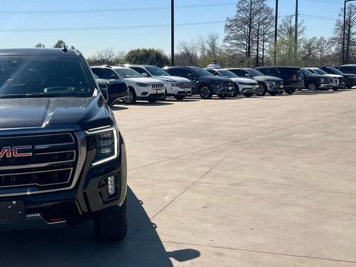 2021 GMC Yukon 4WD AT4