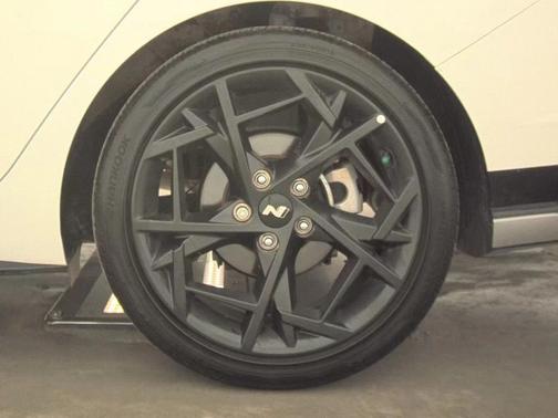 2024 Hyundai ELANTRA N Line