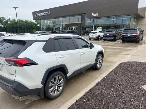 2019 Toyota RAV4 Limited