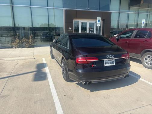 2015 Audi S8 4.0T