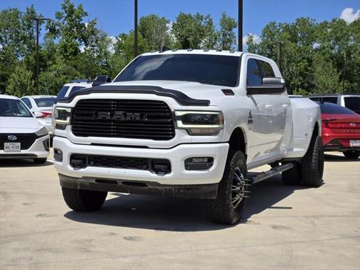 2020 RAM 3500 Big Horn Mega Cab 4x4 6'4' Box