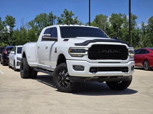 2020 RAM 3500 Big Horn Mega Cab 4x4 6'4' Box