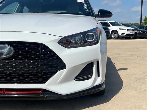 2020 Hyundai Veloster Base