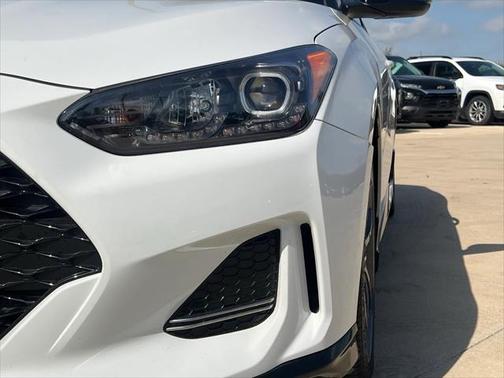 2020 Hyundai Veloster Base