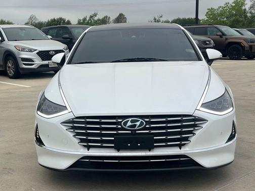 2022 Hyundai SONATA Hybrid Limited