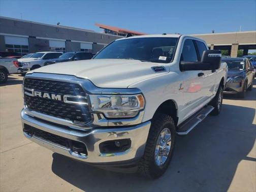2023 RAM 2500 Big Horn Crew Cab 4x4 6'4' Box
