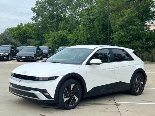 Atlas White 2026 Hyundai IONIQ 5 SEL