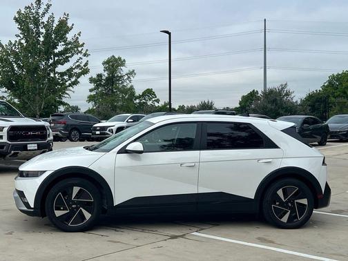 Atlas White 2026 Hyundai IONIQ 5 SEL