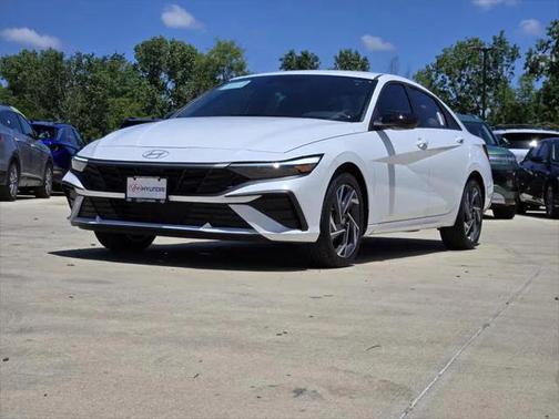 2025 Hyundai ELANTRA Sport