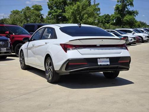 2025 Hyundai ELANTRA Sport