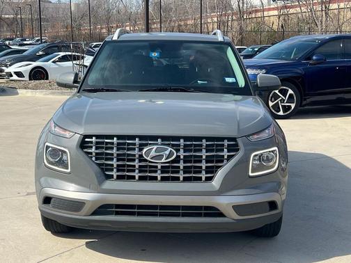 2021 Hyundai VENUE SEL