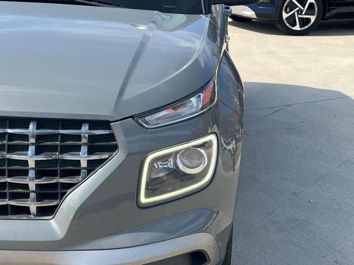 2021 Hyundai VENUE SEL