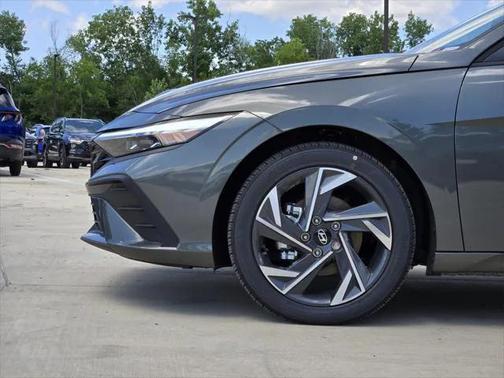 2025 Hyundai ELANTRA Sport