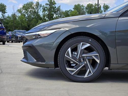 2025 Hyundai ELANTRA Sport