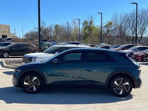 2026 Hyundai IONIQ 5 SEL