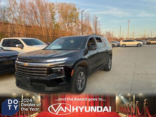 2025 Chevrolet Traverse LT