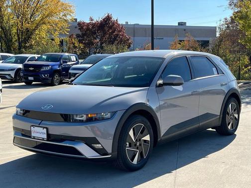 2026 Hyundai IONIQ 5 SE