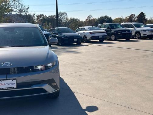 2026 Hyundai IONIQ 5 SE