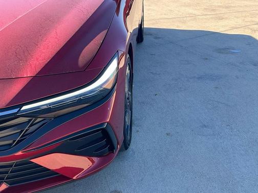 2025 Hyundai ELANTRA SEL