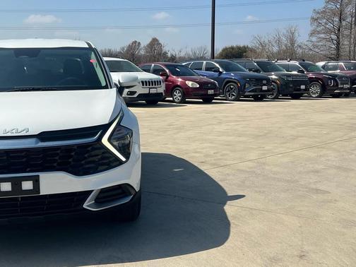 2023 Kia Sportage LX