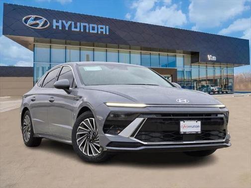 2025 Hyundai SONATA Hybrid SE