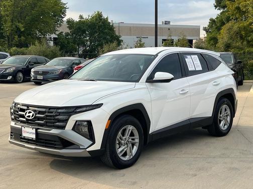 2025 Hyundai TUCSON SE