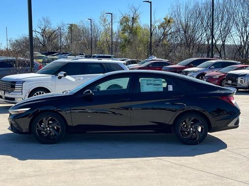 2026 Hyundai ELANTRA Sport