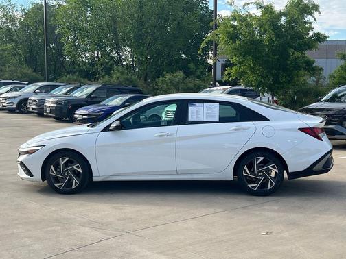 2025 Hyundai ELANTRA Sport