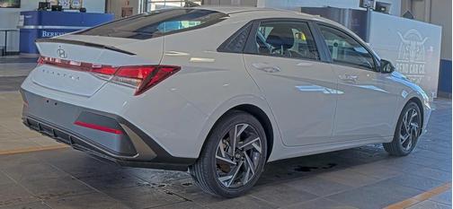 2025 Hyundai ELANTRA Sport