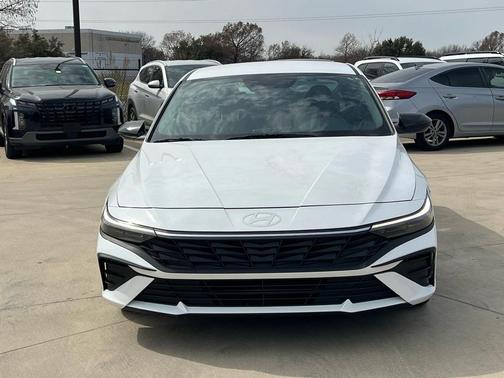 2025 Hyundai ELANTRA Sport