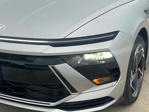 2026 Hyundai SONATA SEL