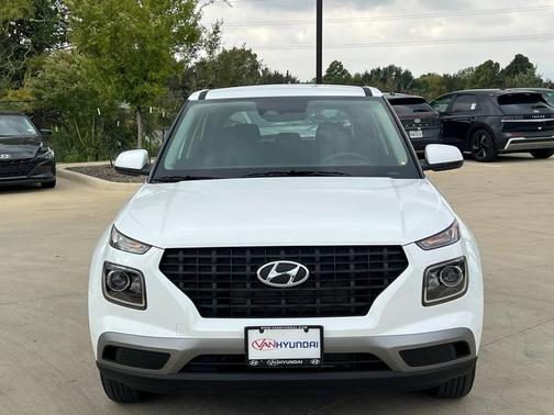 2026 Hyundai VENUE SE