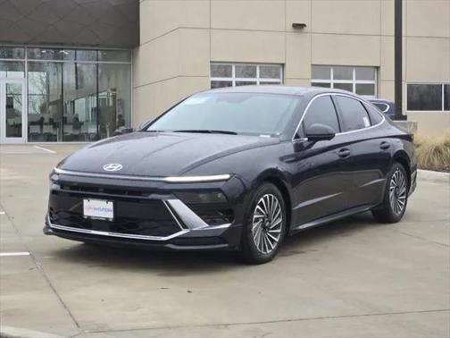 2025 Hyundai SONATA Hybrid Limited