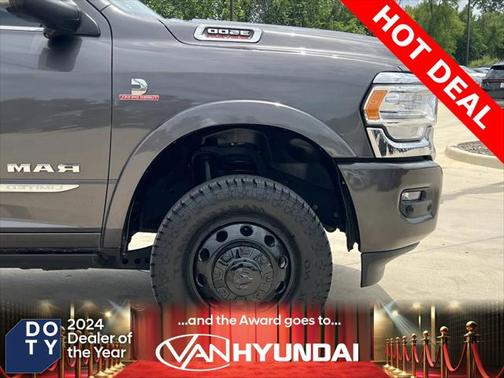 2019 RAM 3500 Limited Crew Cab 4x4 8' Box