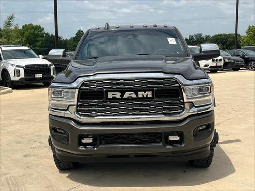 2019 RAM 3500 Limited Crew Cab 4x4 8' Box