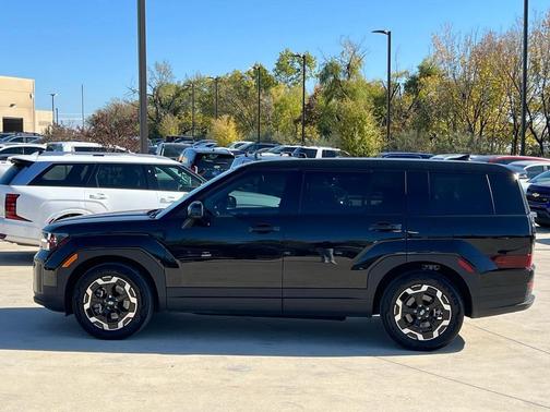 2025 Hyundai SANTA FE SE