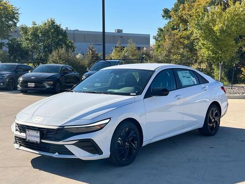 2026 Hyundai ELANTRA Sport