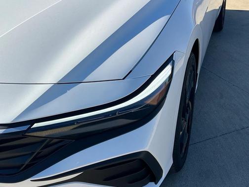 2026 Hyundai ELANTRA Sport