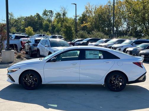 2026 Hyundai ELANTRA Sport