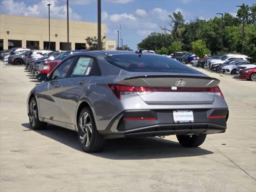 2025 Hyundai ELANTRA Sport