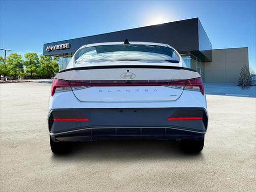 2025 Hyundai ELANTRA Sport