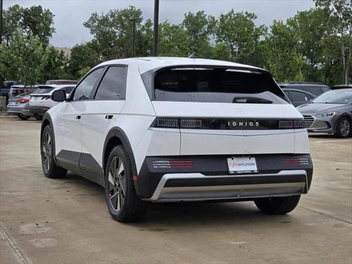 2025 Hyundai IONIQ 5 SE