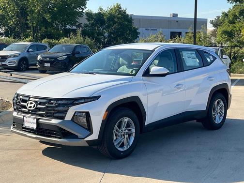 2026 Hyundai TUCSON SE